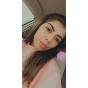 Meet your Posher, Alejandra